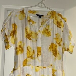 Beautiful spring Vera Wang dress (L)